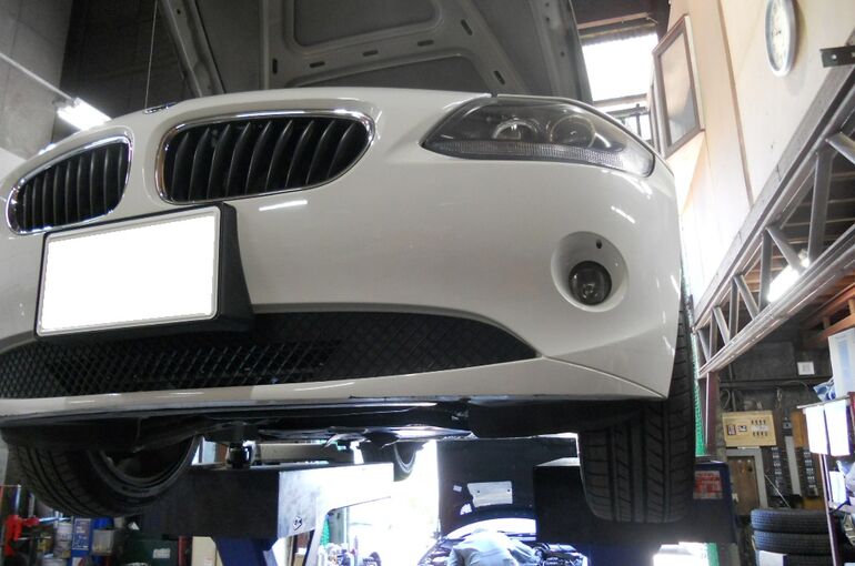 相模原市 Bmw Z4 オイル漏れでシリンダーヘッドカバーガスケット交換です 相模原の鈑金修理会社 Only Oneが運営しているブログです