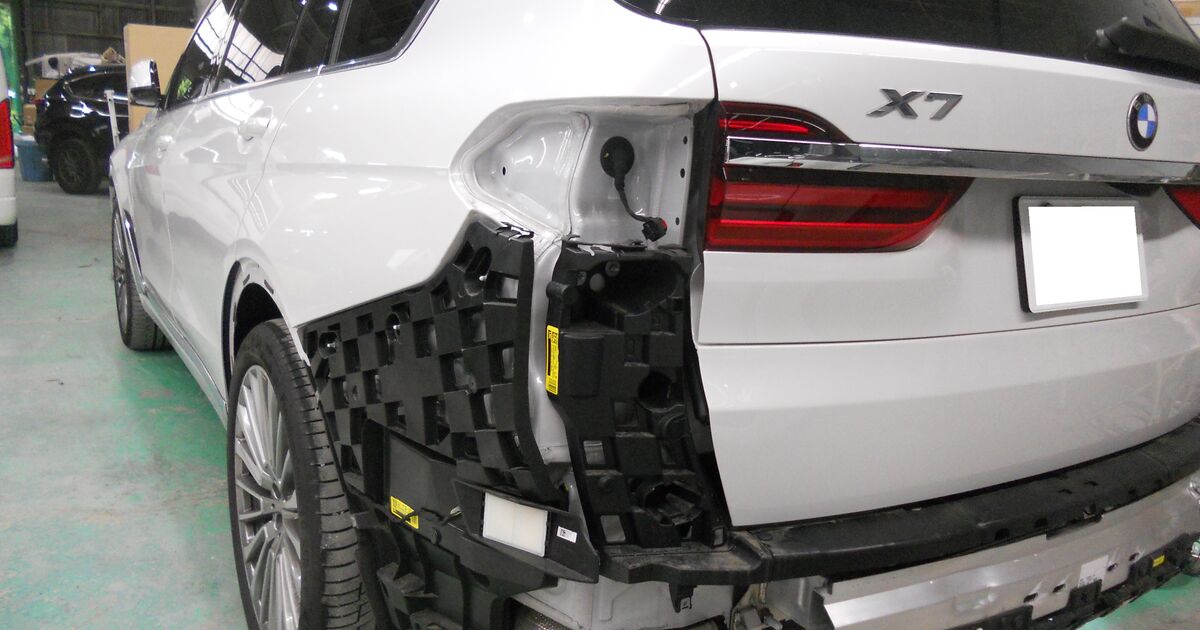 トップ ブラック X7 BMW リアバンパー パーツ